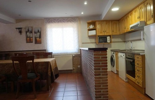 Abejar Casa | Casa rural 'La Casa Nueva Pequeña' con terraza privada, Wi-Fi y aire acondicionado