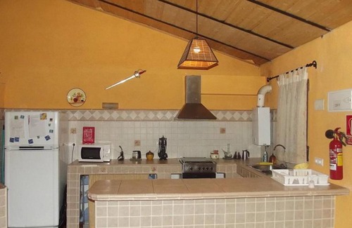 Camporrobles Casa | Country House 'Las Nogueras De Camporrobles' with Mountain View, Private Terrace and Wi-Fi