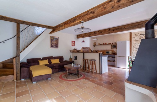 Taillet Casa | Casa rural 'Mas Vizern' con vistas a la montaña, jardín privado y Wi-Fi