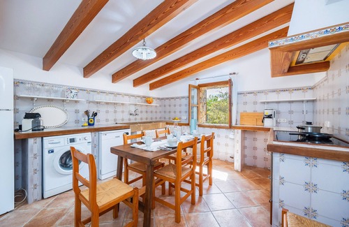 Campanet Villa | Casa rural 'Sa Creueta' con vistas a la montaña, Wi-Fi y aire acondicionado