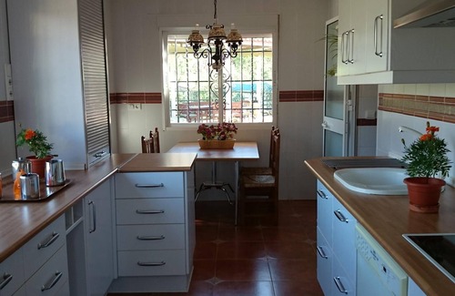 Malaga-Este Casa | Casa rural 'Santa Matilde Málaga' con vistas al mar, Wi-Fi y aire acondicionado