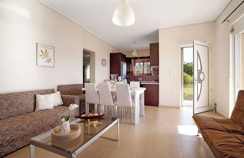 Paleros Villa | Casa rural 'Villa Ermina Paleros' con Wi-Fi y aire acondicionado