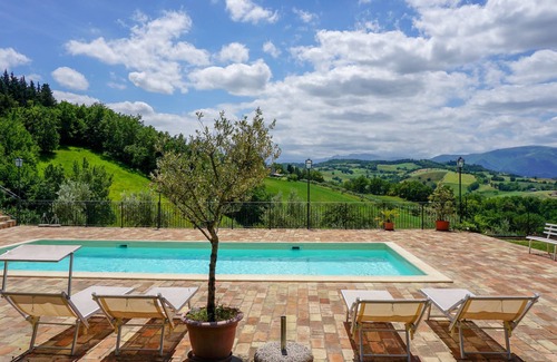 Tolentino Otro | Casa de campo con piscina para sus vacaciones relajantes