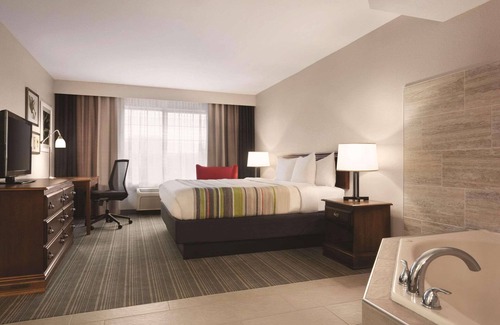 Michigan City Hotel | Country Inn & Suites by Radisson, Michigan City, IN