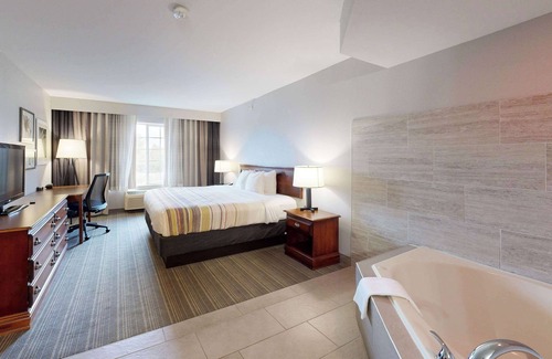 Michigan City Hotel | Country Inn & Suites by Radisson, Michigan City, IN