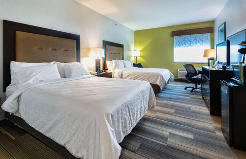 South Haven Hotel | Country Inn & Suites by Radisson, South Haven, MI