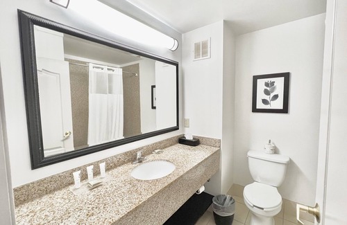 Emporia Hotel | Country Inn & Suites by Radisson, Emporia, VA