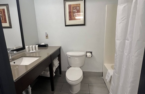 Topeka Hotel | Country Inn & Suites by Radisson, Topeka West, KS