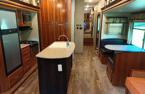 Perkinston Casa | Country Living At It's Best Surrounded By DeSoto Forrest Nature Trails : Lakes