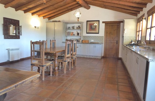 Jubrique Cabaña | Casa Rural Genalguacil/Jubrique, Senderismo Naturaleza Pueblos Blancos Mascotas