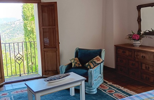 Jubrique Cabaña | Casa Rural Genalguacil/Jubrique, Senderismo Naturaleza Pueblos Blancos Mascotas