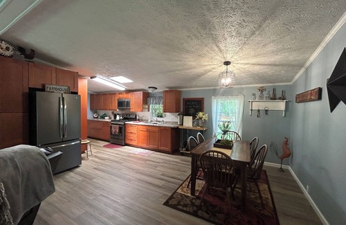 Hanover Otro | Country retreat on a family dairy goat farm.