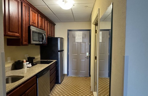 Galloway Hotel | Country Suites Absecon (Atlantic City, NJ)