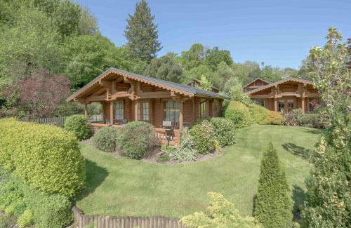 Aymestrey Apartamento | Countryside Log Cabin With Hot Tub - Beech