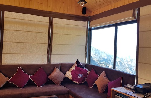 Tehri Villa | Countryside By Alcor