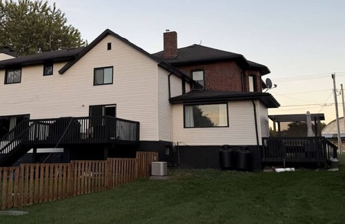 Carrying Place Casa | County Cove: Newly Renovated Century Home