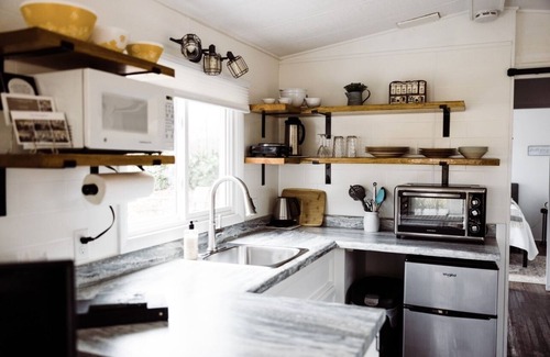 Vandalia Casa | Couples Hideaway, Romantic, Private, Shipshewana close, Nature, Trails, Wildlife