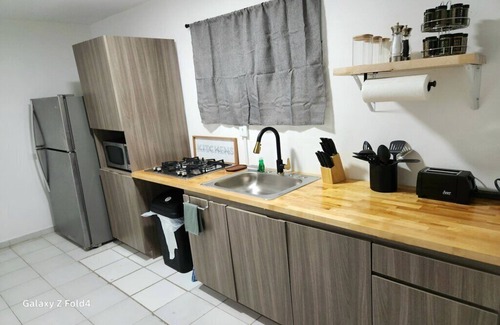 Canovanas Apartamento | Couples Retreat Near SJU Airport