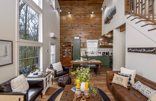Saint Joe Cabina | Couples Tree Loft Rock Hot Tub Buffalo River