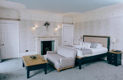 Bridgend Casa | Court Colman Manor