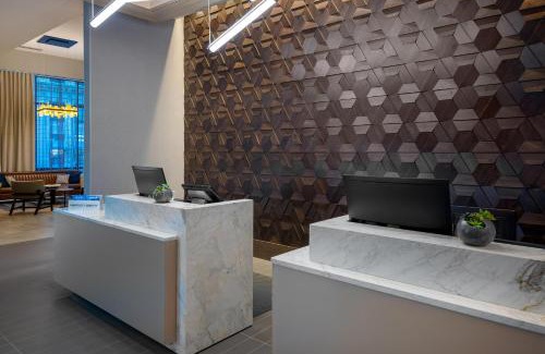 Midtown Hotel | Courtyard by Marriott Atlanta Midtown