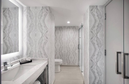 Aventura Hotel | Courtyard by Marriott Aventura Mall