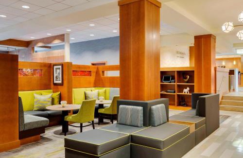 Harbor View - Orient Heights Hotel | Courtyard by Marriott Boston Logan Airport