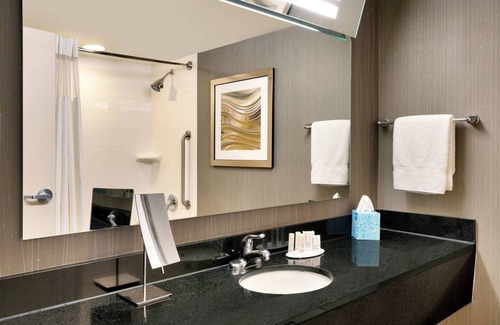 Charlotte Hotel | Courtyard by Marriott Charlotte Airport LoSo