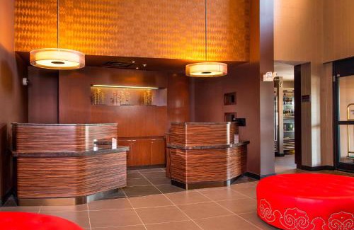 Potomac Falls Hotel | Courtyard by Marriott Dulles Town Center