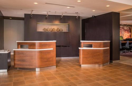 Fairfax Hotel | Courtyard by Marriott Fairfax Fair Oaks