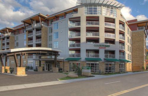 Gatlinburg Hotel | Courtyard by Marriott Gatlinburg Downtown