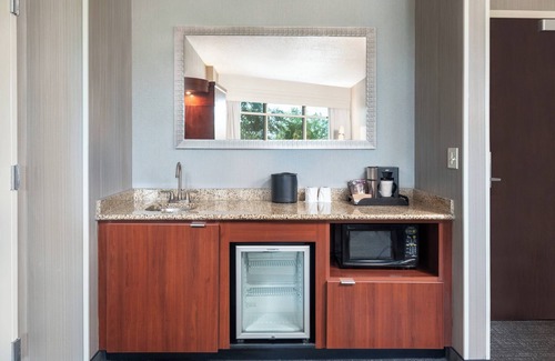 Greenville Downtown Hotel | Courtyard by Marriott Greenville Downtown