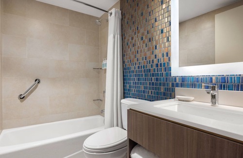 Midtown South Hotel | Courtyard by Marriott New York Manhattan / Chelsea