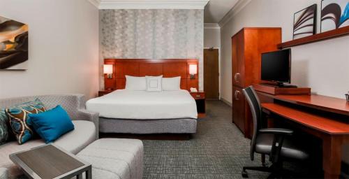 Lake Mary Hotel | Courtyard by Marriott Orlando Lake Mary North