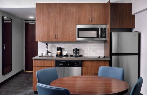 Mission Valley West Hotel | Courtyard by Marriott San Diego Mission Valley/Hotel Circle