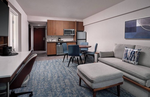 Mission Valley West Hotel | Courtyard by Marriott San Diego Mission Valley/Hotel Circle