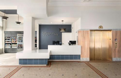 Downtown St. Petersburg Hotel | Courtyard by Marriott St. Petersburg Downtown