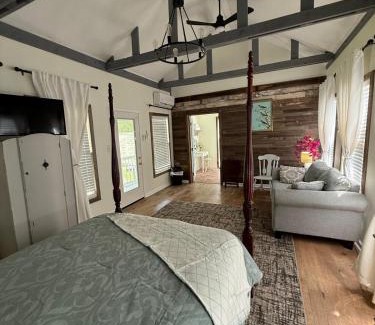 Jackson Apartamento | Courtyard by Ravens Keep