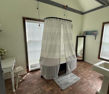 Jackson Apartamento | Courtyard by Ravens Keep