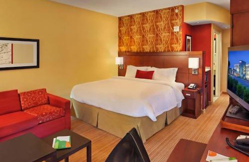 Wagontown Hotel | Courtyard Philadelphia Coatesville Exton