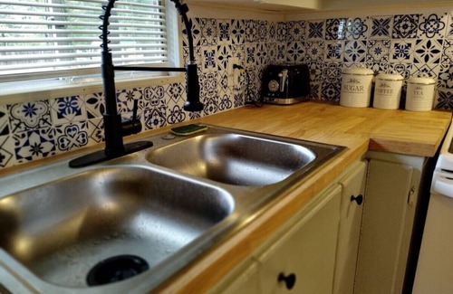 Scottsburg Casa | Cousin Carol's Fishing Adventure! Scottsburg, VA