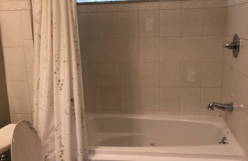 Minturn Casa | Cove & Carriage House w/ Ocean views near Acadia