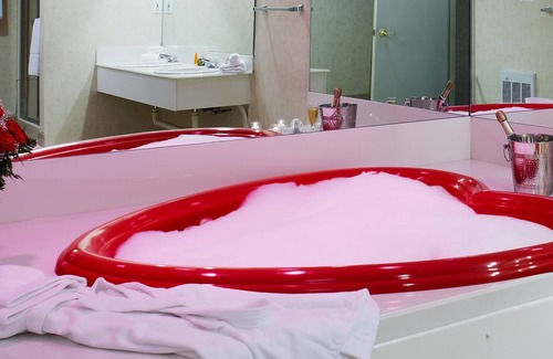 Lakeville Hotel | Cove Haven Resort