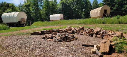 Lenoir Otro | Covered Wagons Hill Camp - WAGON 4