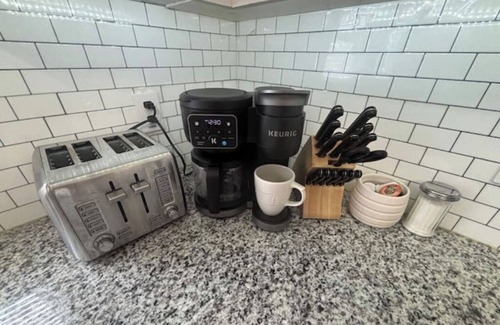 Lincolnton Casa | COWL - 2 Homes, Sleeps 8, Nintendo, Interactive LED Art, Big Parking, EV Charger