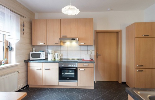 Rittersgrun Apartamento | Acogedora base de esquí con jardín