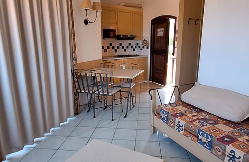 Canneddi Apartamento | Cozy one-bedroom apartment with sea view