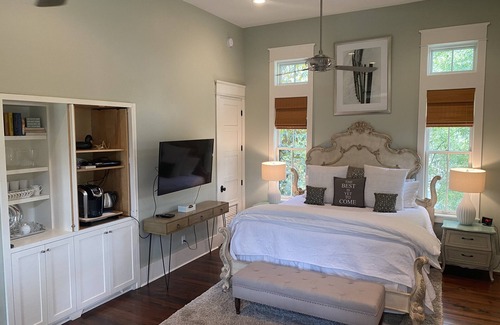 Watercolor Casa | Coziest Guesthouse by the Beach