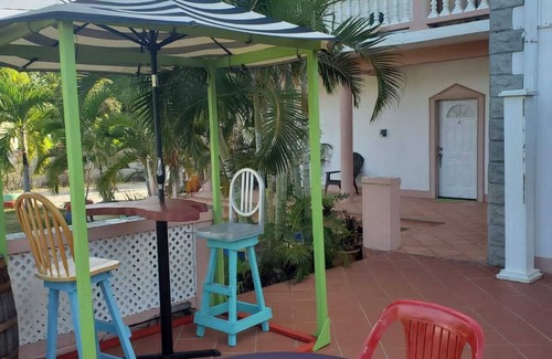 Eau Piquant Apartamento | Cozy 1-bedroom apartment with WiFi, AC in enchanting Eau Piquant