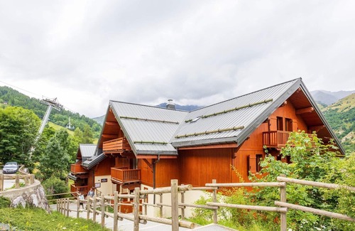 Valloire Apartamento | Cozy 1-Bedroom Apartment for 4, South-Facing, 3-Star Rating, Near Slopes, Valloire